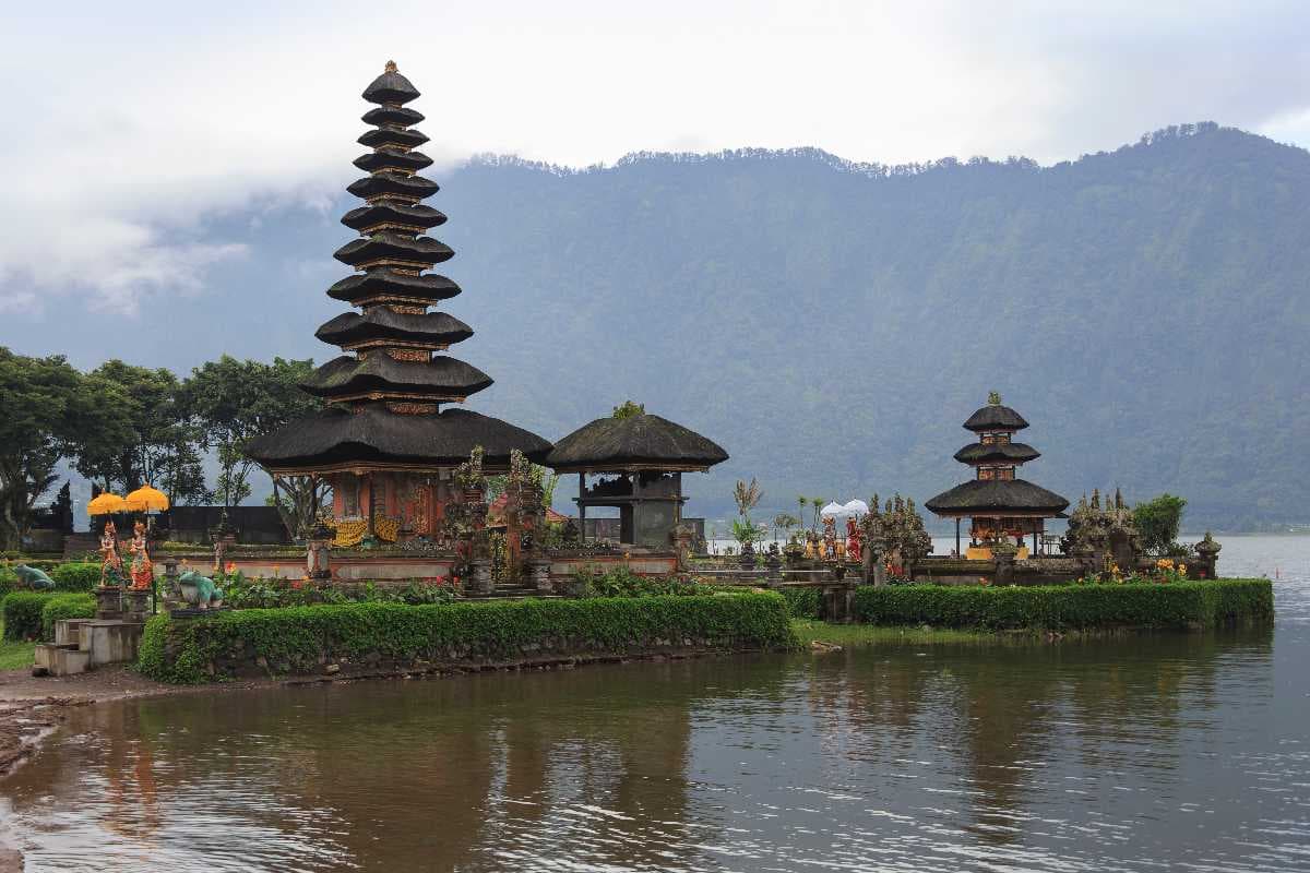Ulun Danu Beratan Temple travel image