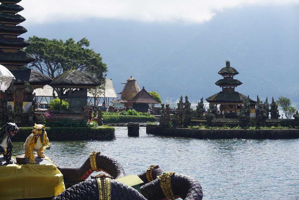 Ulun Danu Beratan Temple travel image