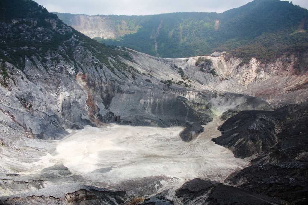 Tangkuban Perahu travel image