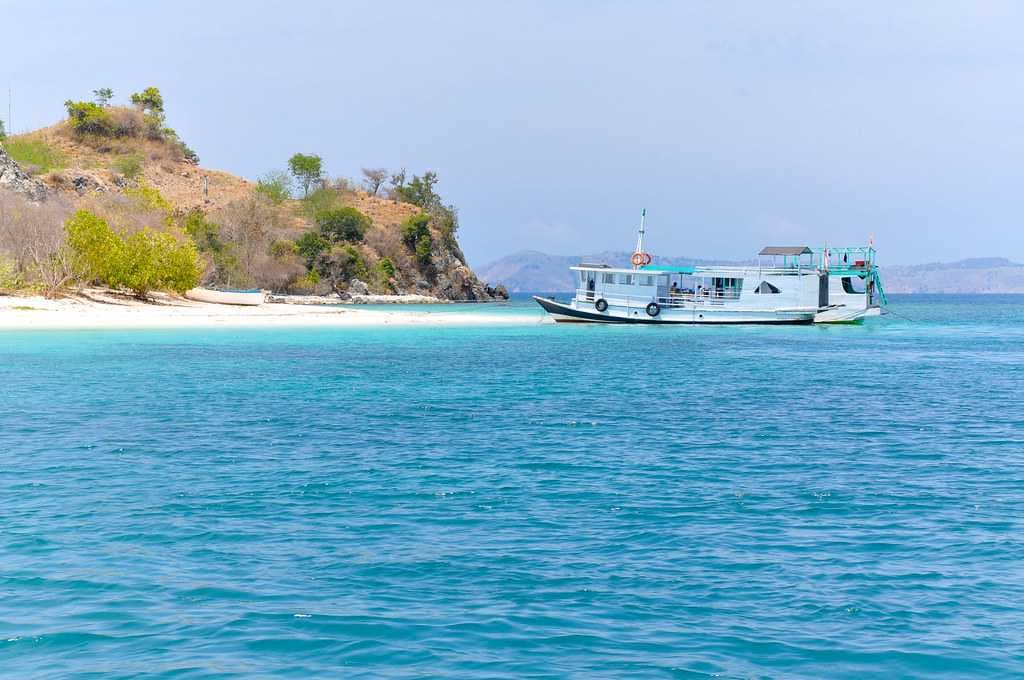 Pulau Bidadari, Flores