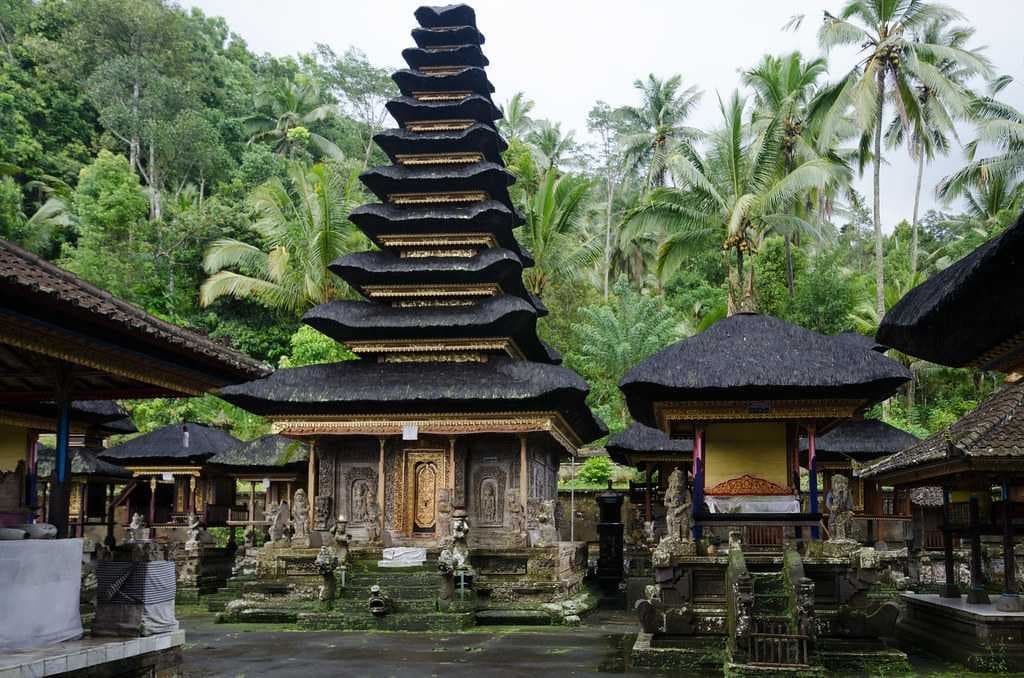 Pura Kehen - Rooted on the Foot of Wooden Hill