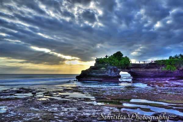 Pura Batu Bolong