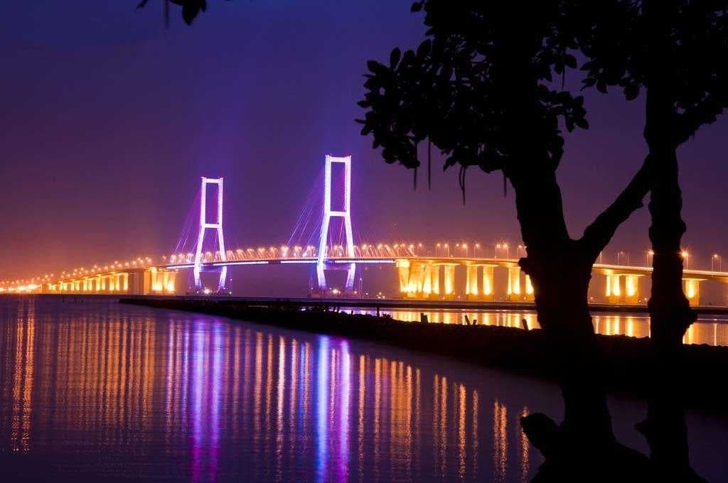 Suramadu National Bridge travel image