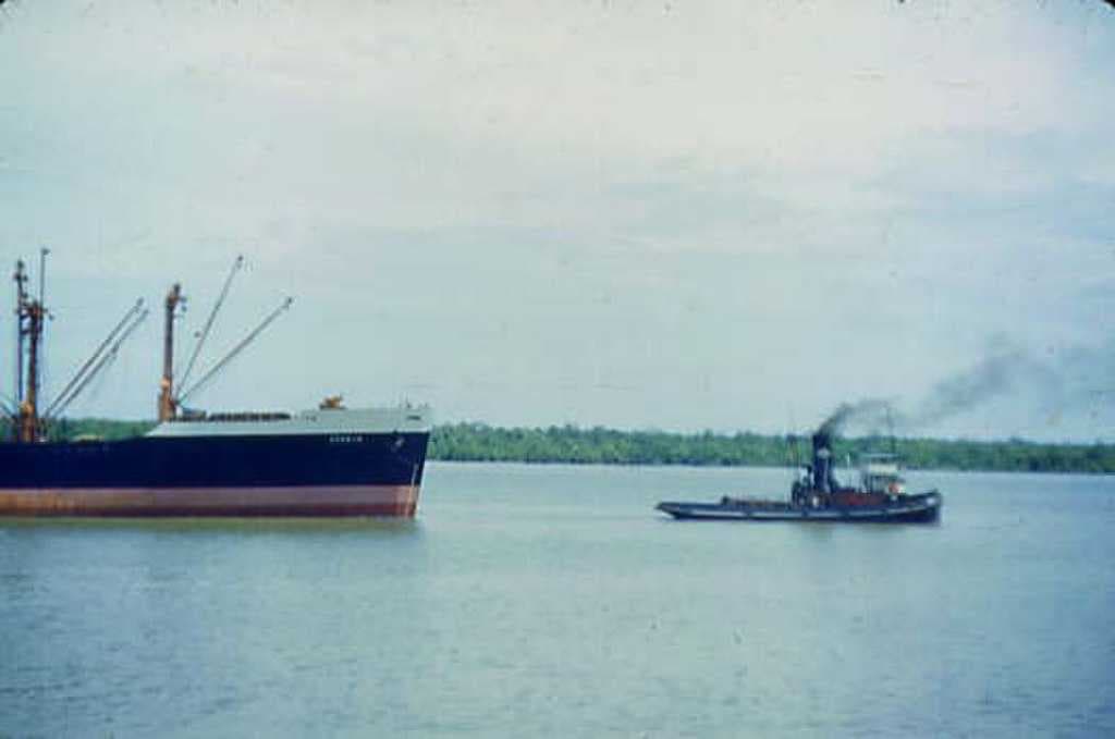 Madura strait in 1952