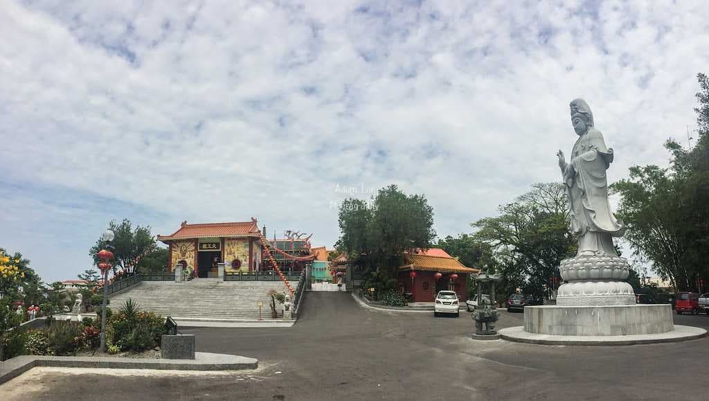 A glimpse of the Puh Tohh Tze Temple in Kota Kinabalu