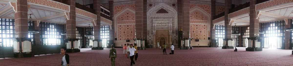 A panorama of the mosque's reception hall