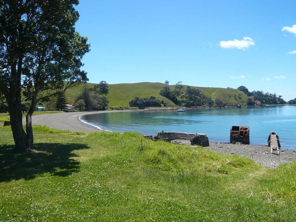 Motutapu island beach