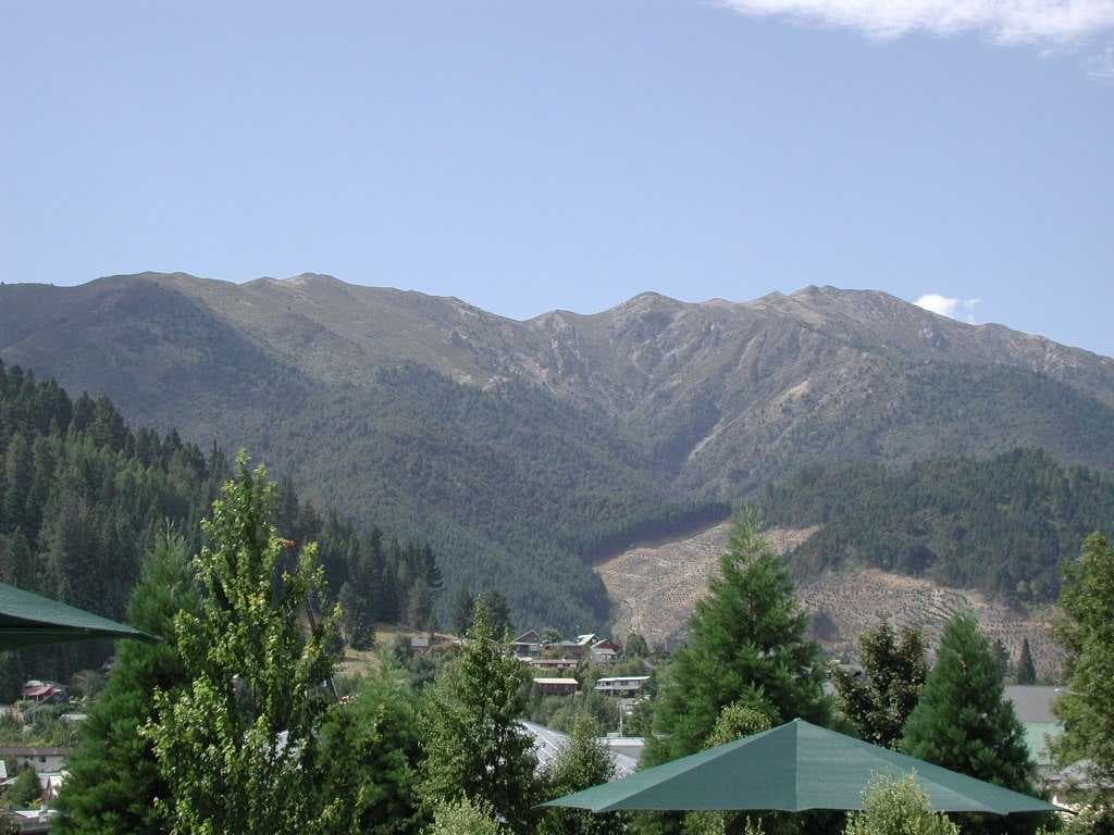Mount Isobel behind Hanmer Springs