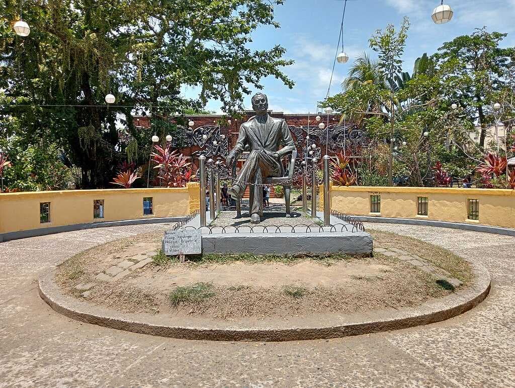 Manual Luis Quezon Monument in Baler, Aurora
