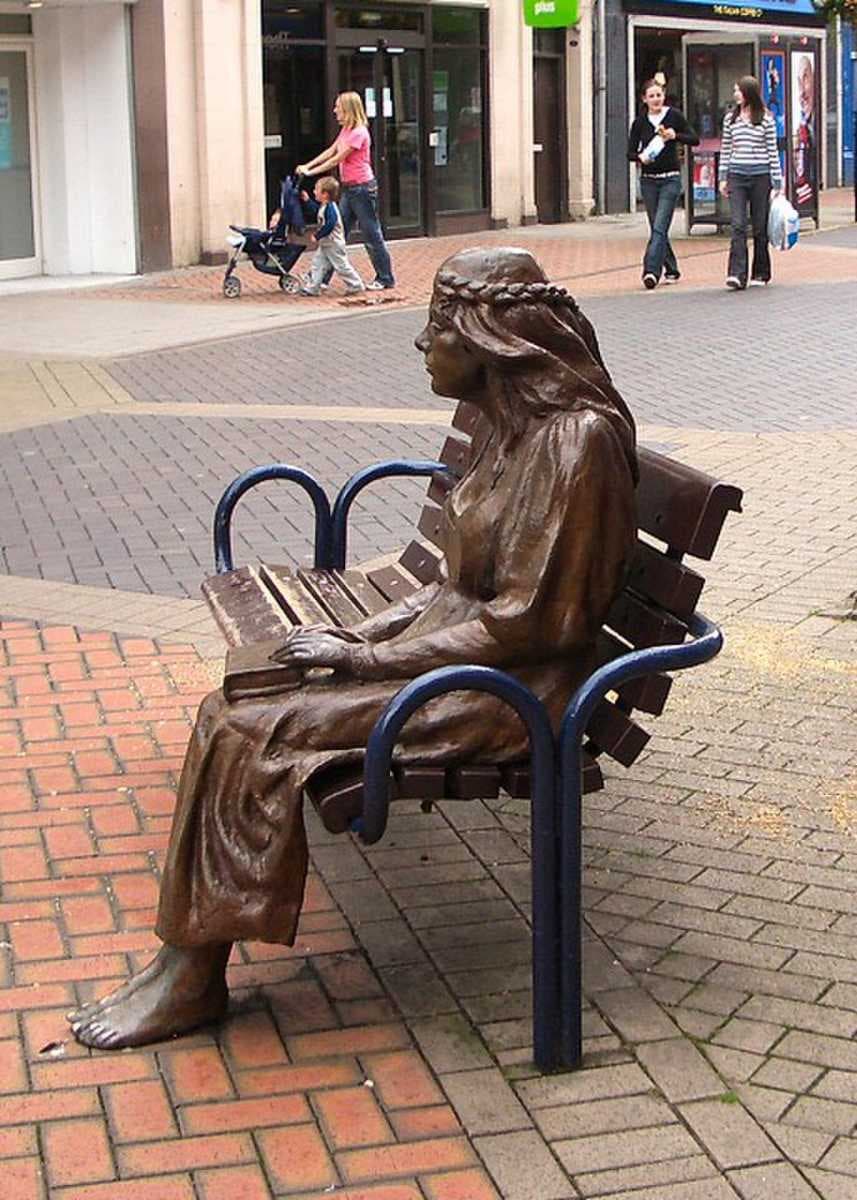 A sculpture of the Fair Maid of Perth, by Graham Ibbeson, sits at the east end of the pedestrianised High Street. It refers to the novel of the same name by Sir Walter Scott.