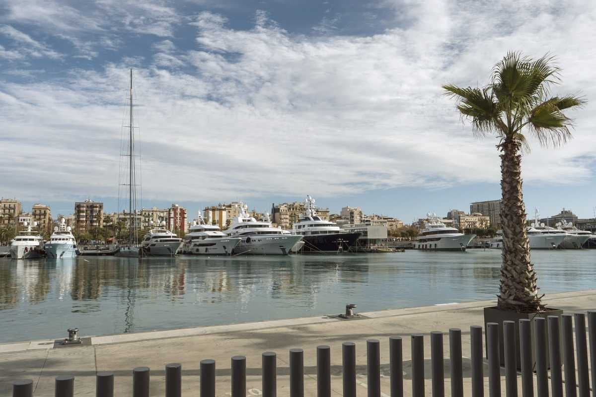 Barcelona travel image