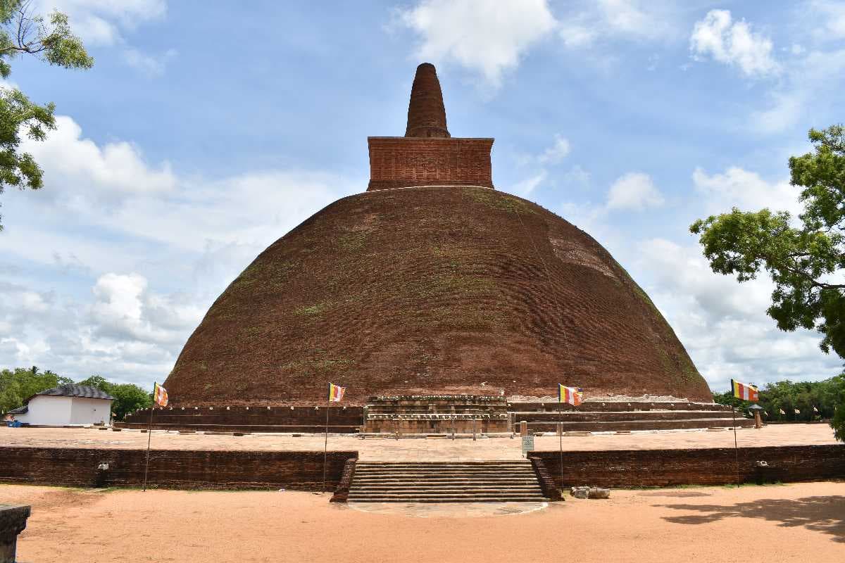 Abhayagiri Dagoba is one of the most beautiful and exciting structures in Anuradhapura