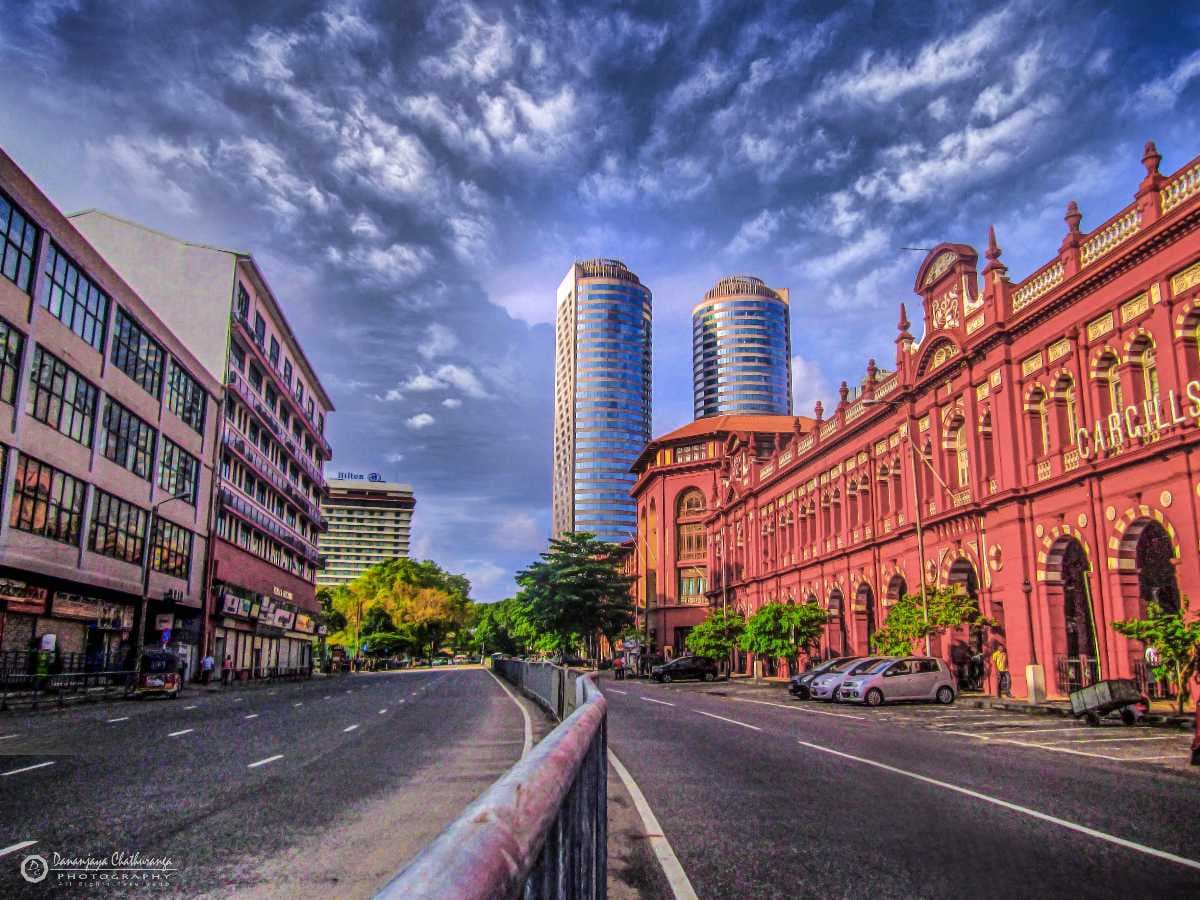 The Fort area in Colombo is the country's biggest building and the best place to see Colombo's colonial buildings and monuments