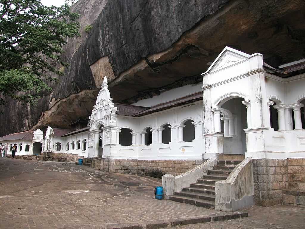 Dambulla Cave Temple travel image