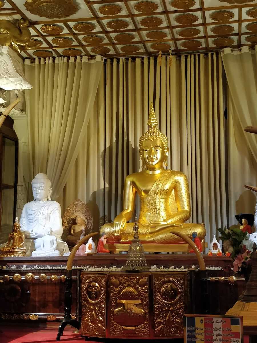 Temple of the Sacred Tooth Relic travel image