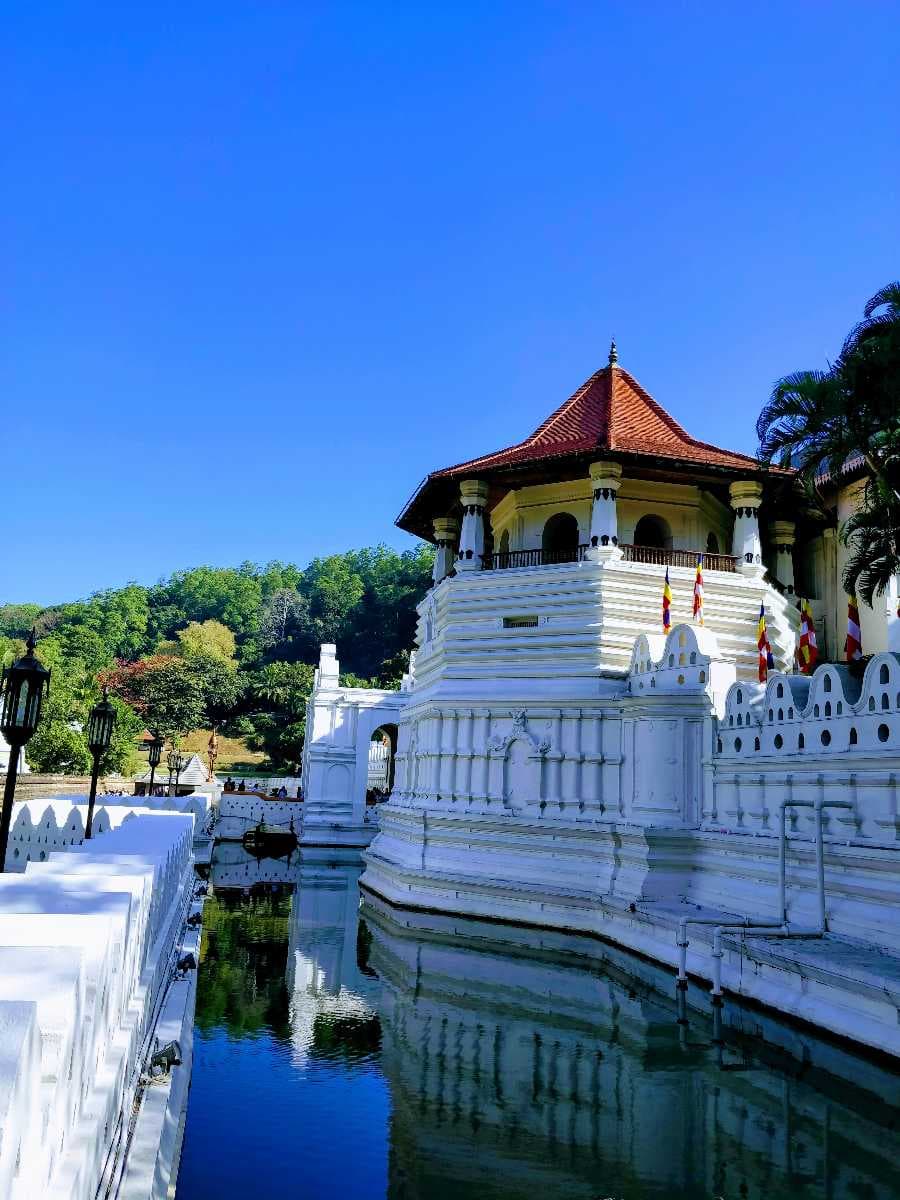 Temple of the Sacred Tooth Relic travel image