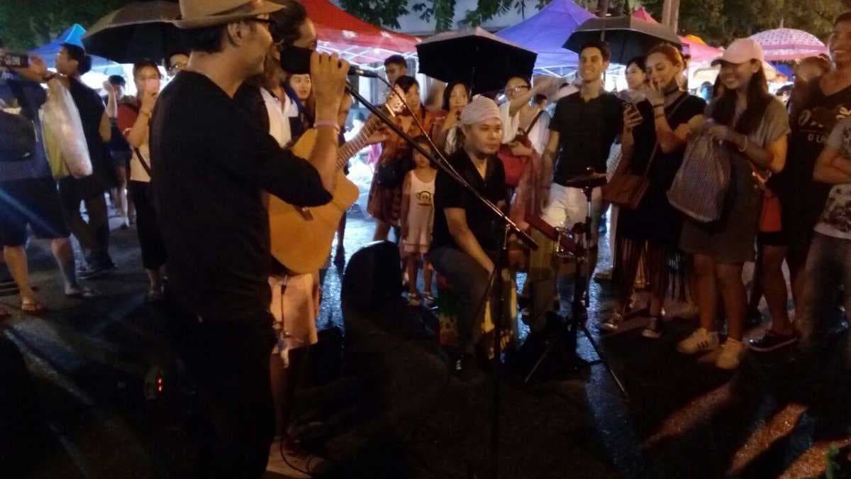 Street Performance in Chiang Mai Night Bazaar