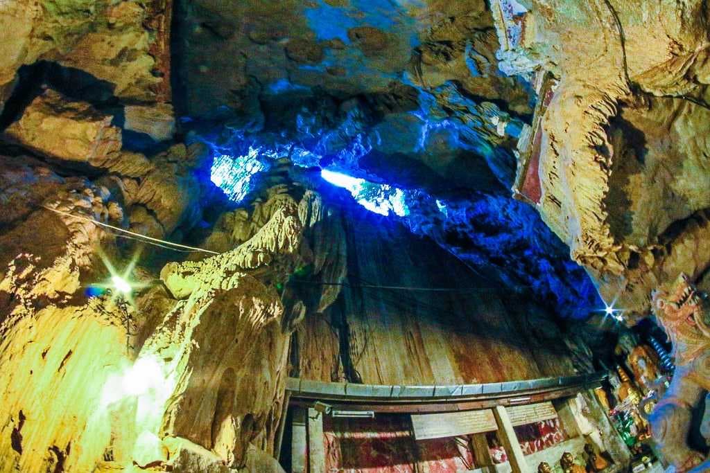Wat Tham Chiang Dao - Natural Cave Temple