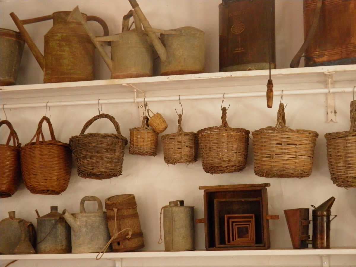 Traditional Handicrafts - Hang Dong
