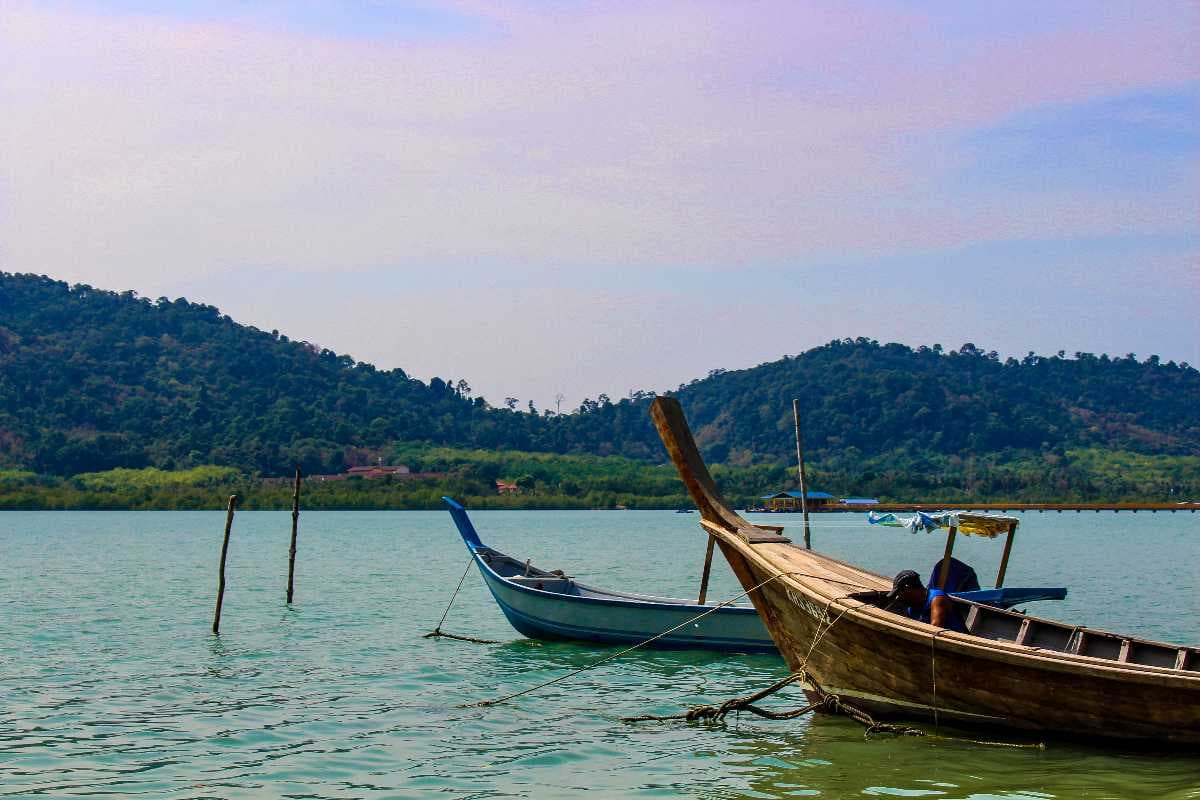 Long Tail Boat Rides - To Explore the Scenery
