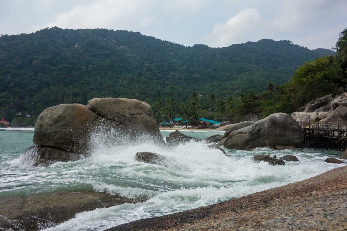 Waves at Koh Pha Ngan Beach
