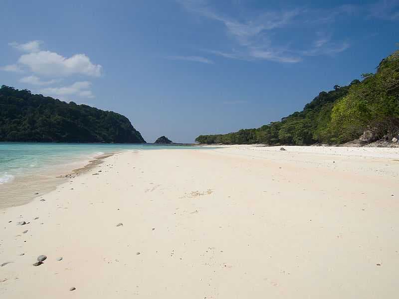 Koh Rok - Beautiful Off-Beat Destination Near Koh Lanta