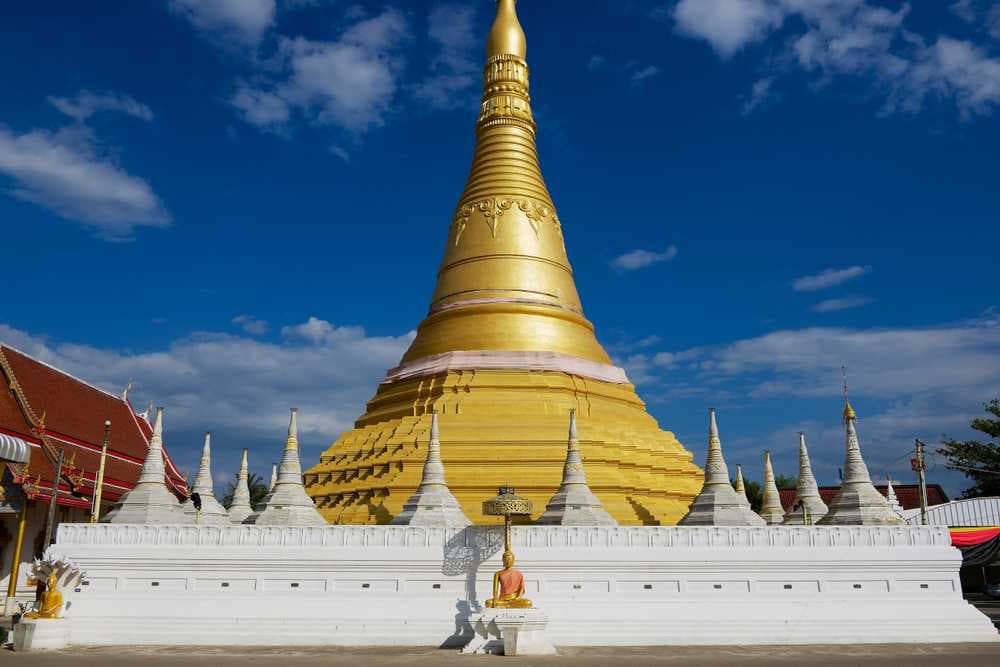 Wat Chumphon Khiri - Buddhist Stupa in Mae Sot