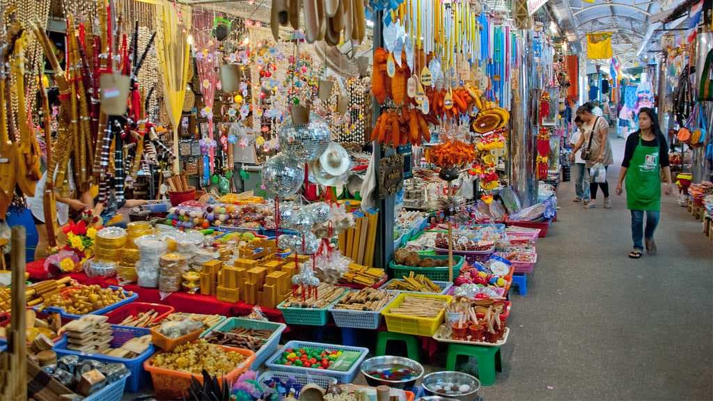 Tha Sadet Market - Large Market with Numerous Roofed Stalls