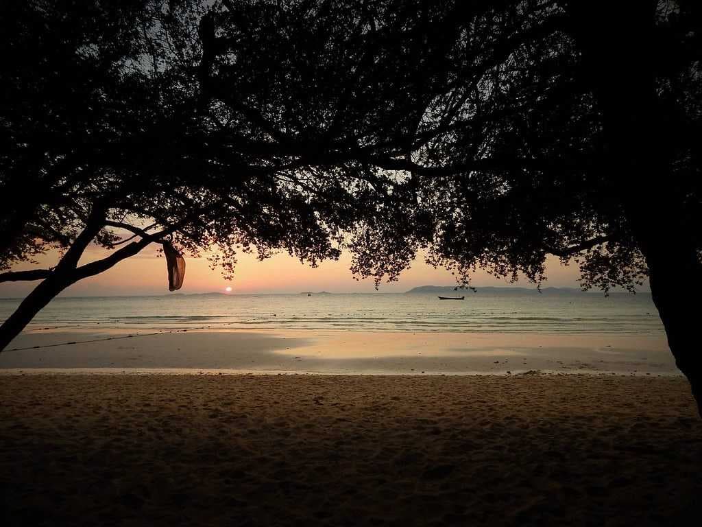 Sunset from Tien Beach in Koh Larn, Pattaya