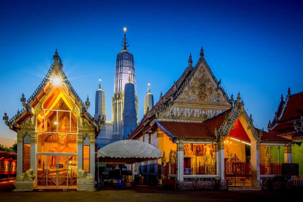 Wat Mahathat Worawihan - Royal Temple in Phetchaburi Old City Centre