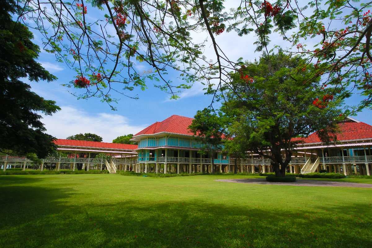 Alluring Mrigadayavan Palace, Cha-am Province, Phetchaburi