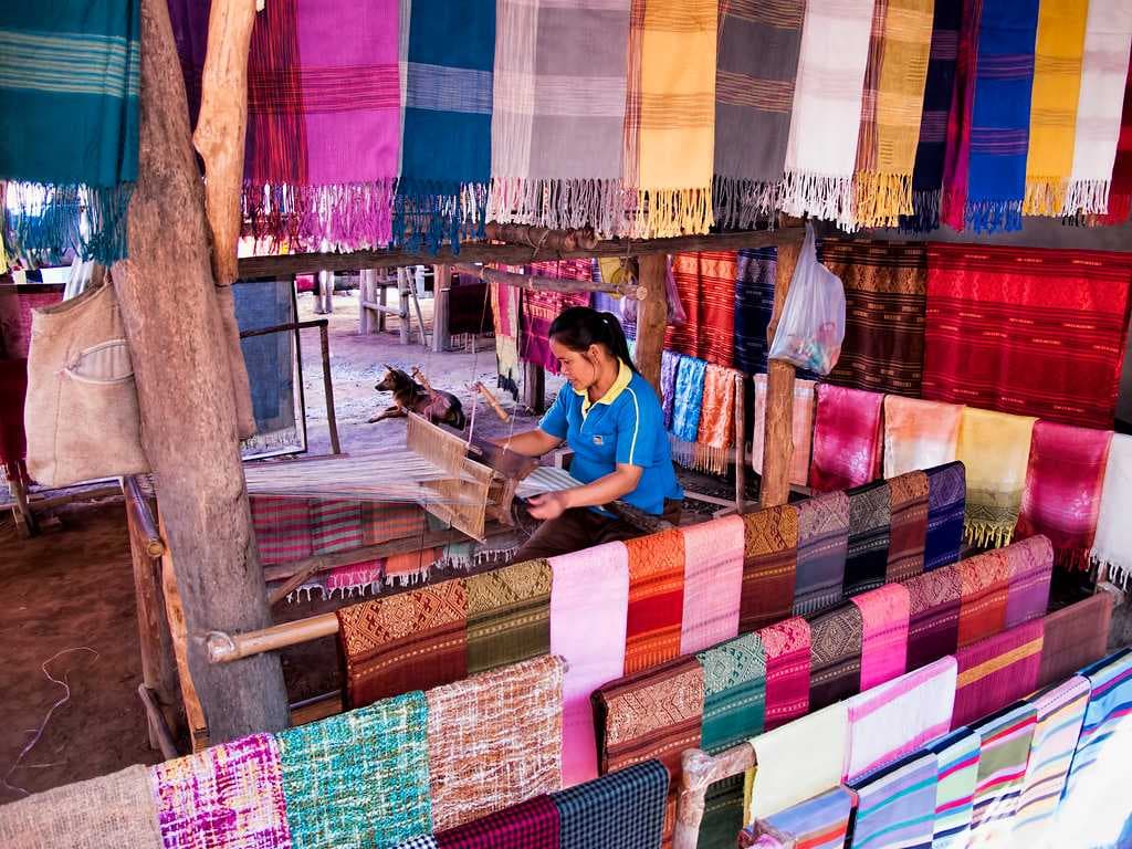 Ban Tha Wang Silk - Popular Silk Weaving Village