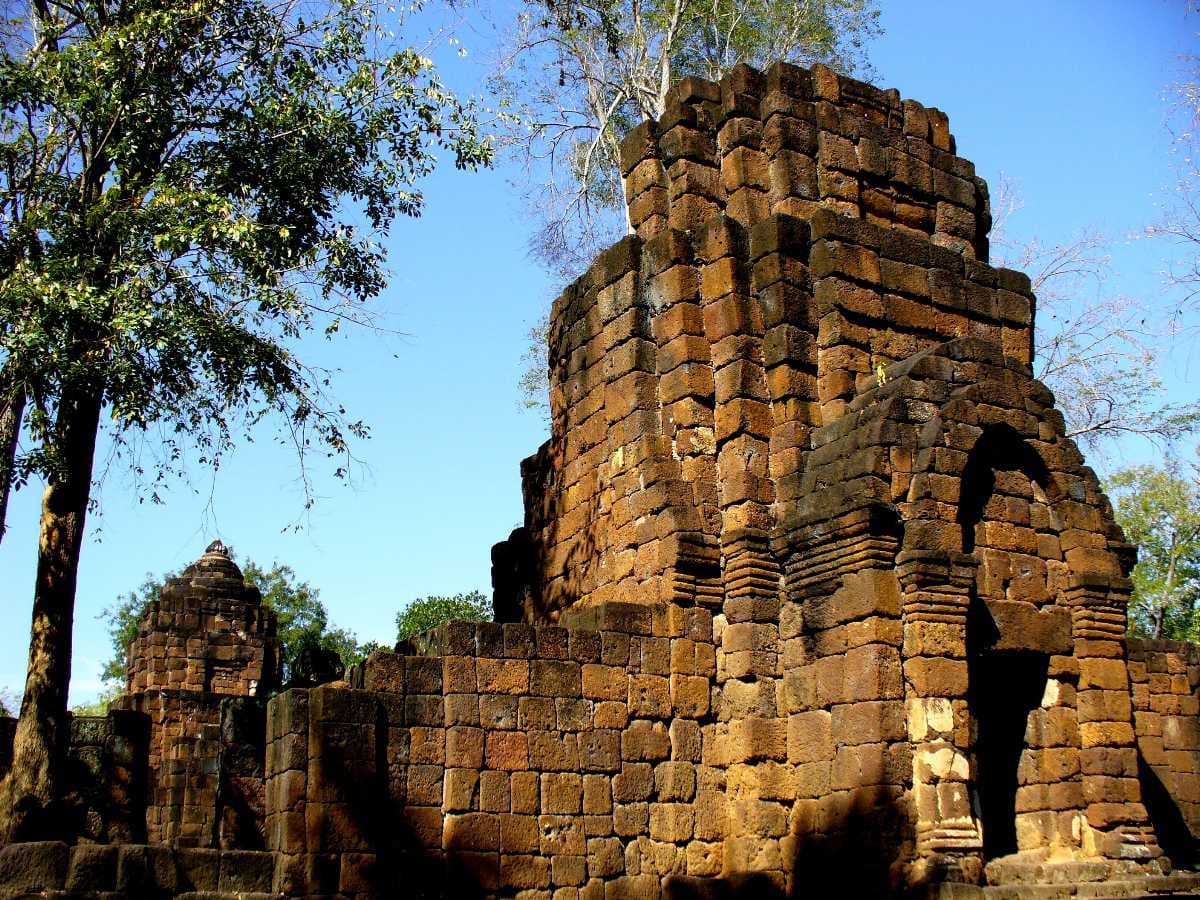 Prasat Mueang Thi National Park
