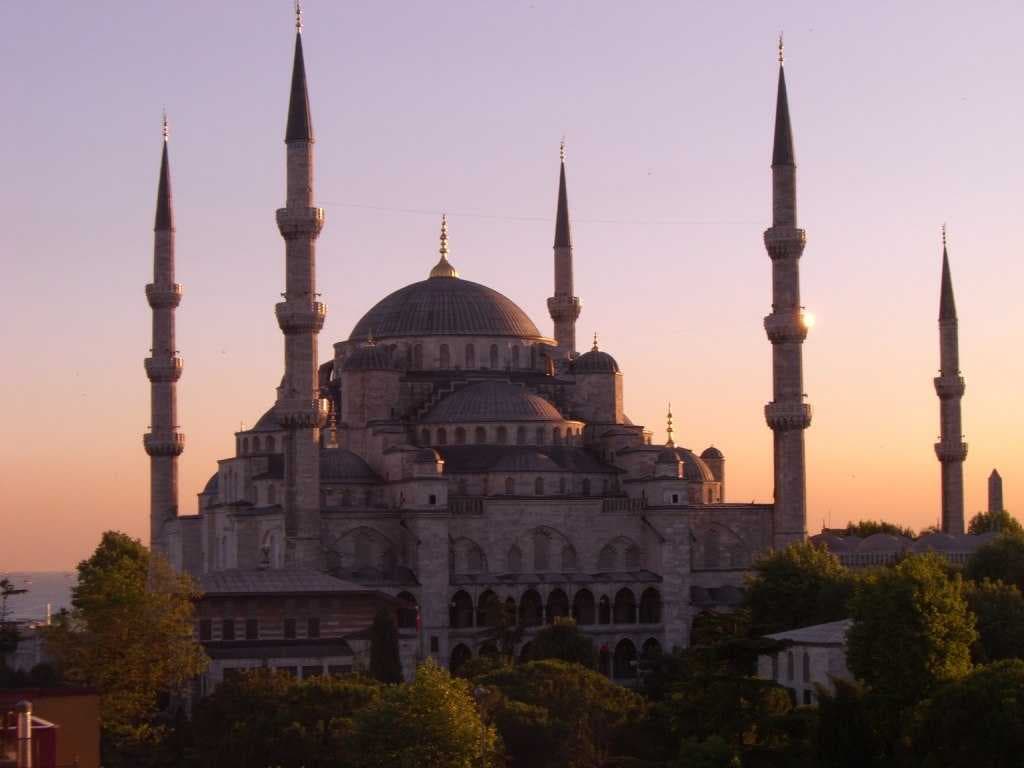 Sultan Ahmed Mosque travel image