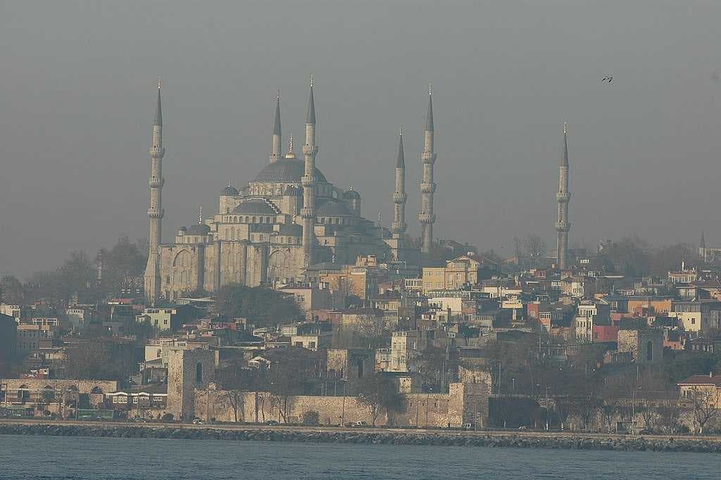 Sultan Ahmed Mosque travel image