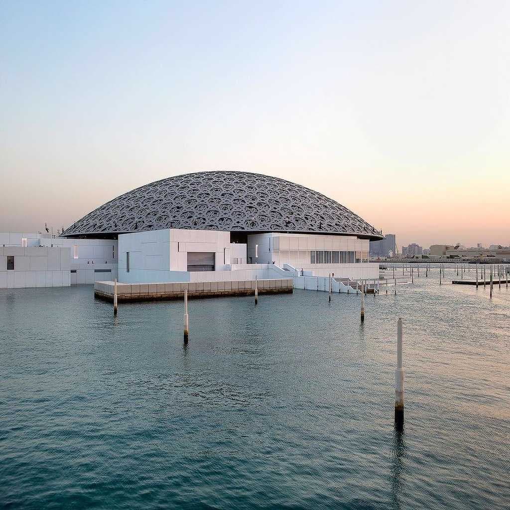 Louvre Abu Dhabi - Civilization Museum Established in Saadiyat Island