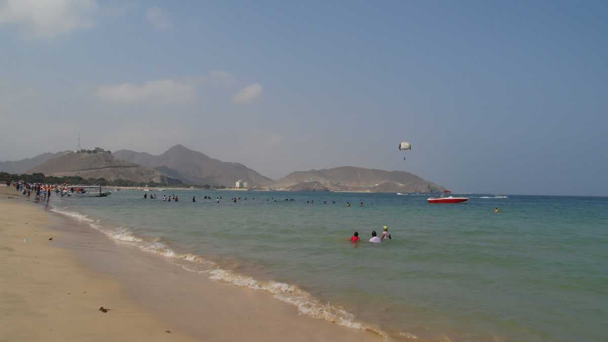 Khor Fakkan Beach - Ideal for Water Sports