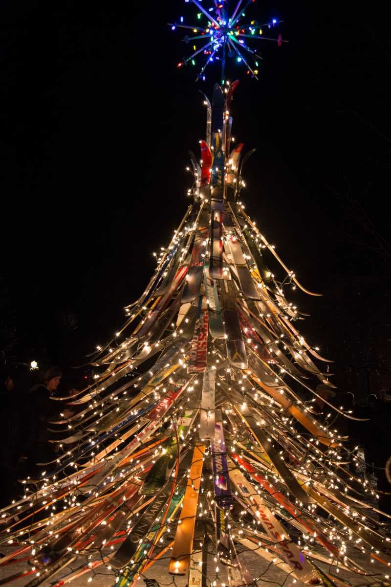 Picture of festival lights, Rodeo drive holiday lighting