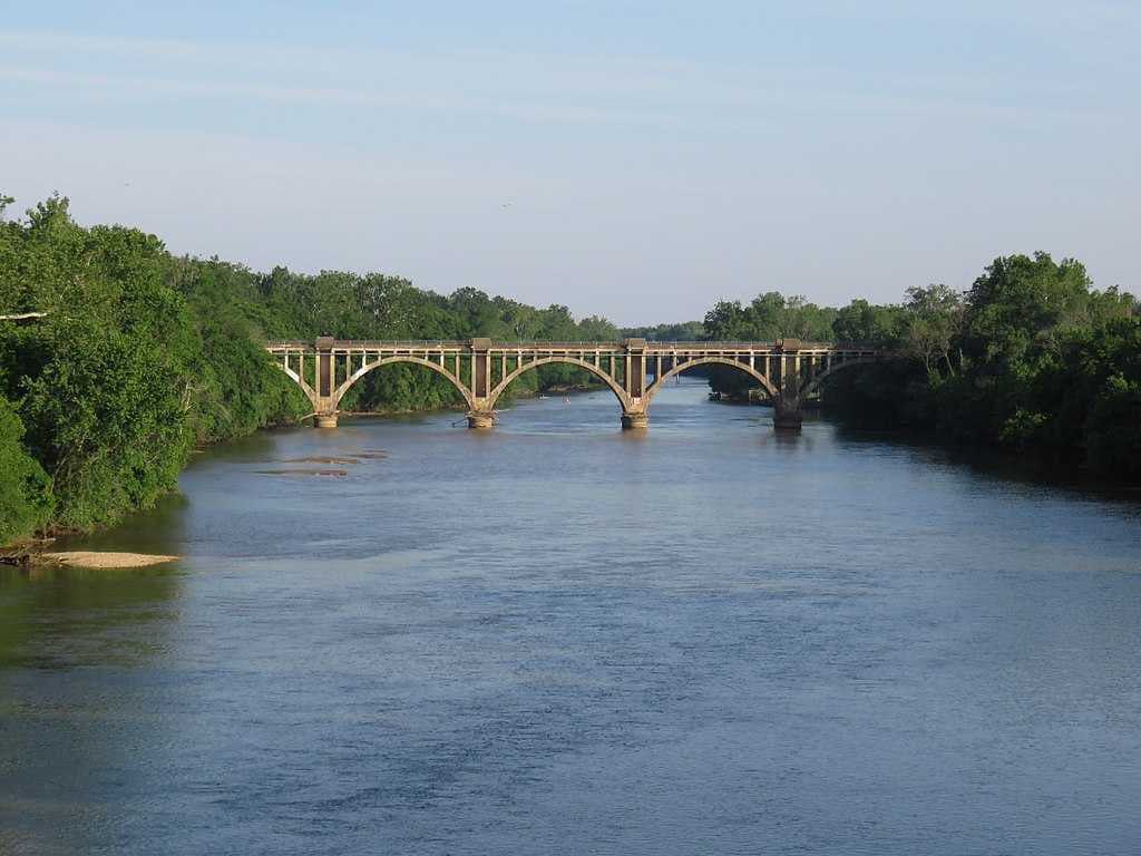 The RF&P Subdivision rail bridge over the Rappahannock River in 2017