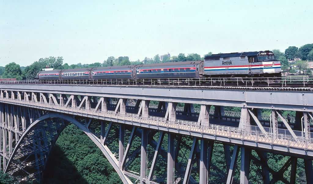 Whirlpool Rapids bridge, 1983