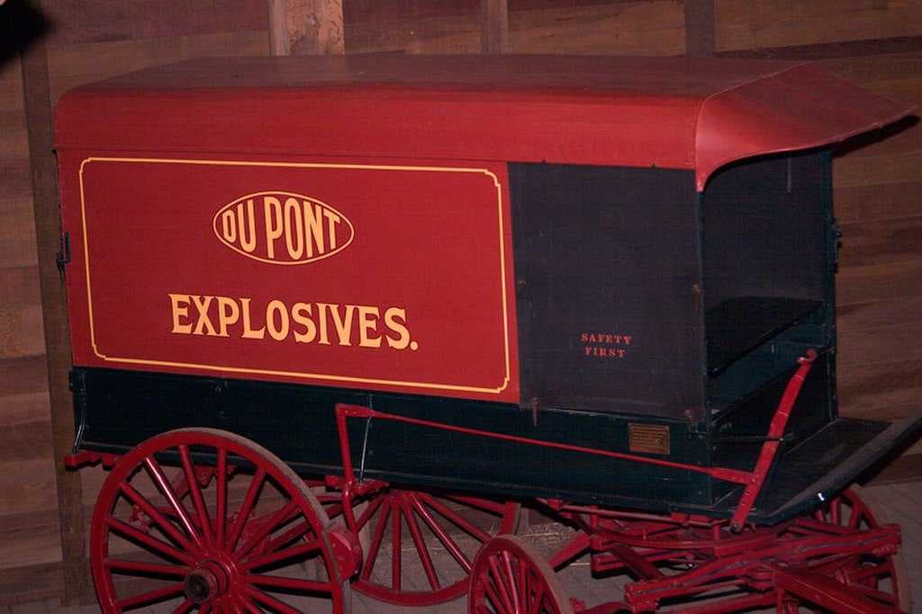 Original DuPont powder wagon