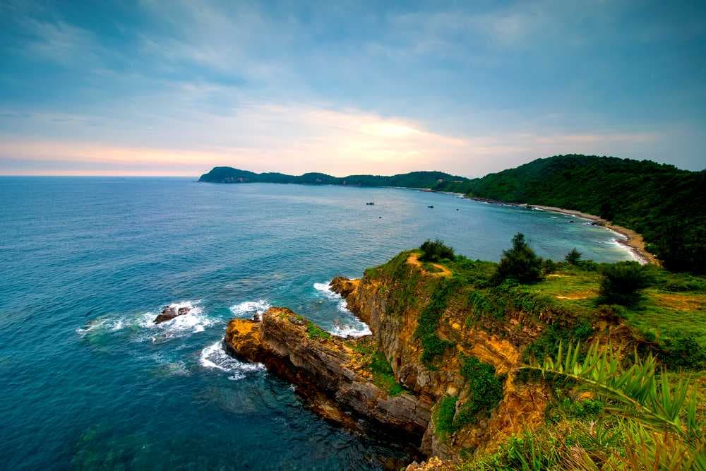 Co To Islands - Located in Quang Ninh Province