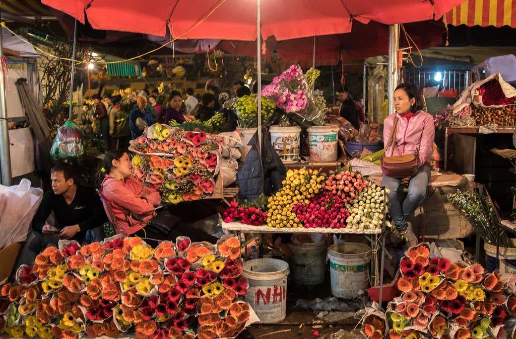 Quang Ba Flower Market travel image