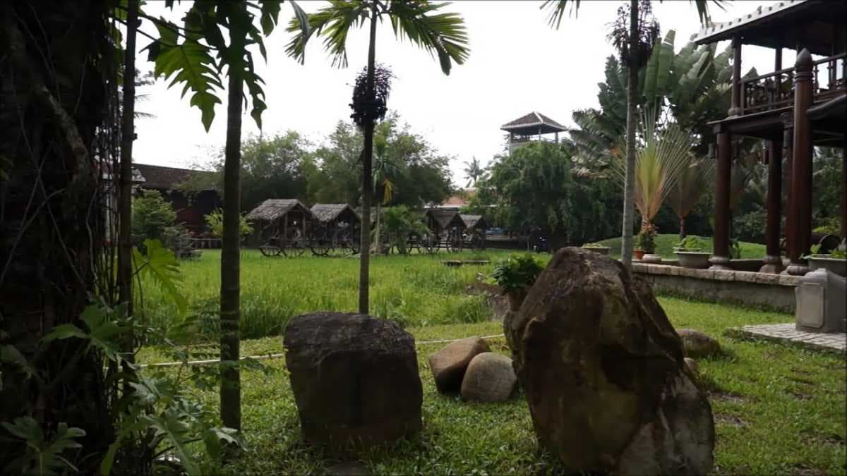 Ao Dai Museum travel image
