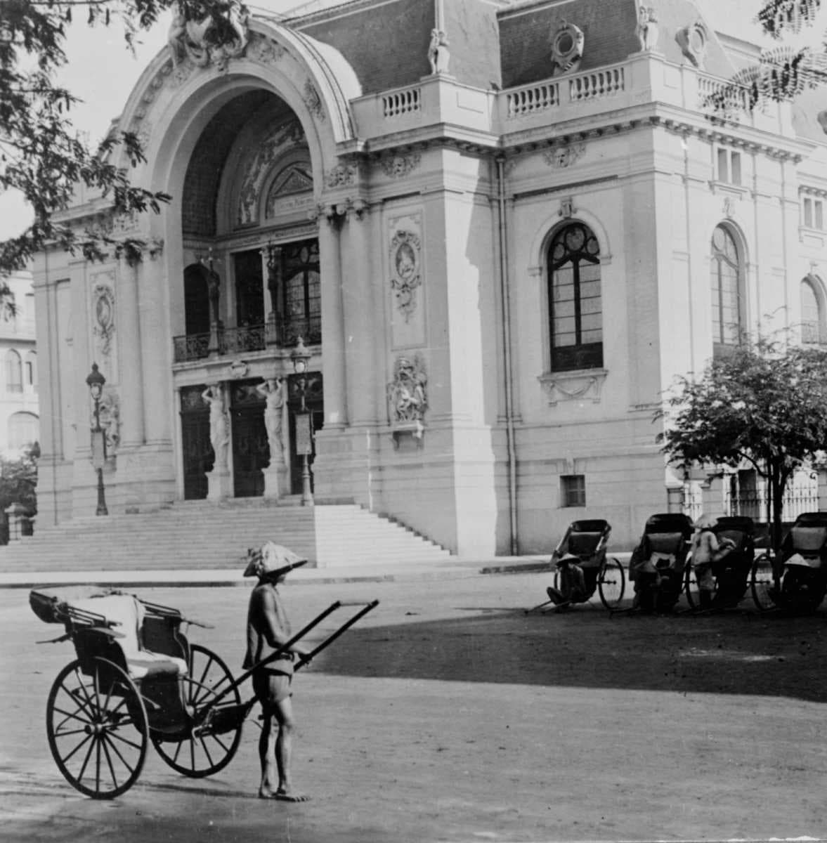 Saigon Opera House travel image
